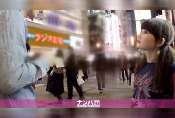  200GANA-2204 マジ軟派、初撮。 1421 夜の秋葉原で見つけた子供っぽい女の子(※大人です)にスナップ撮影交渉！街中で1枚撮って、流れでホテルへ連れ込んで、タイミングよく持参していたスク水を着せてしれっとセックスへと持ち込むのだが…果たして上手くいったのか！？