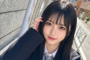 FC2-PPV-4903171 【顔出し解禁】”神ビジュ新生アイドル18歳” 加入わずか1週間で限界FC2デビュー。ピル無しガチ生中出し映像。
