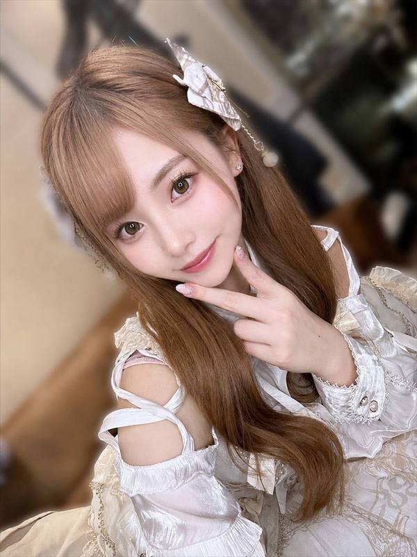 yesjav101.com-FC2-PPV-4904121 【顔出し解禁】”フォロワー急増中18歳美女コスプレイヤー”FC2衝撃出演。危険日中出し希少映像『1時間24分』。