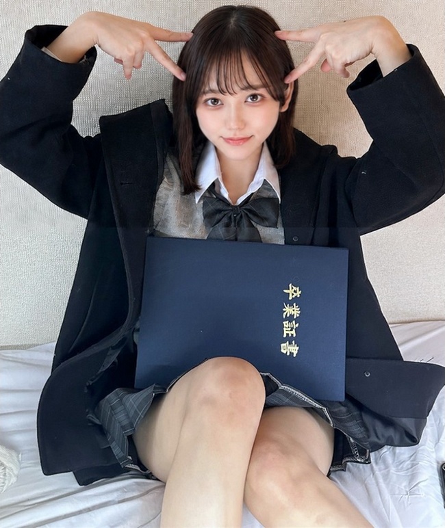 yesjav101.com-FC2-PPV-4904550 【2026年3月卒】 ”元アイドル研究生”Fカップ18歳本物美女 制服出演。高額交渉ピル無し中出し希少ハメ撮り。※残りわずか