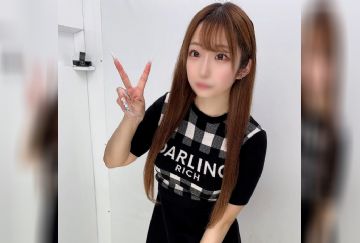 FC2-PPV-4596321 【前編】声も仕草も可愛すぎるメイド系美女５　プリクラでパンティを晒し記念撮影♥未熟な豊満おっぱいを揉みながらじっくりベロチューを堪能。